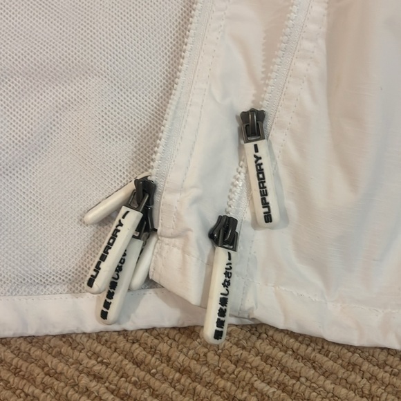 Brand new Super dry ladies jacket - Picture 3 of 9